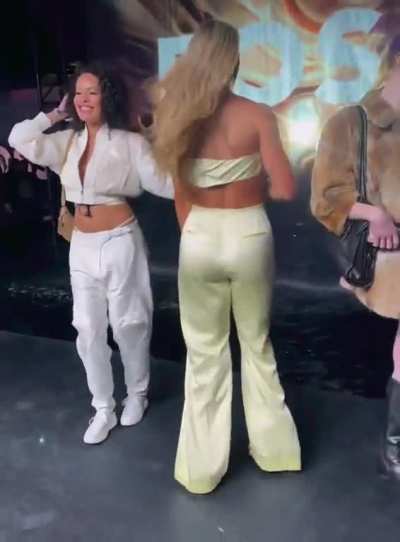 🍑👋🏼