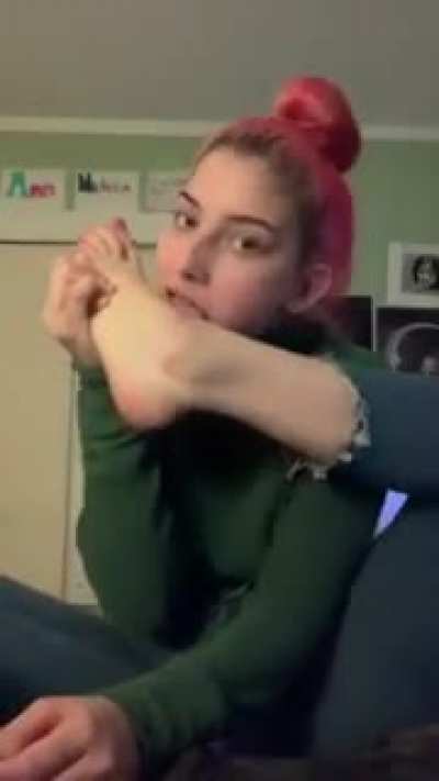 Come suck my toes with me