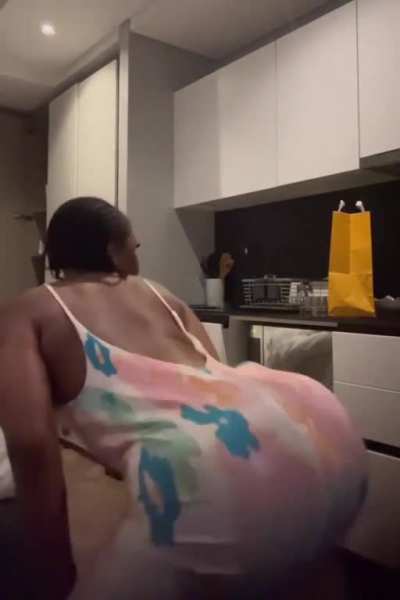kitchen twerk