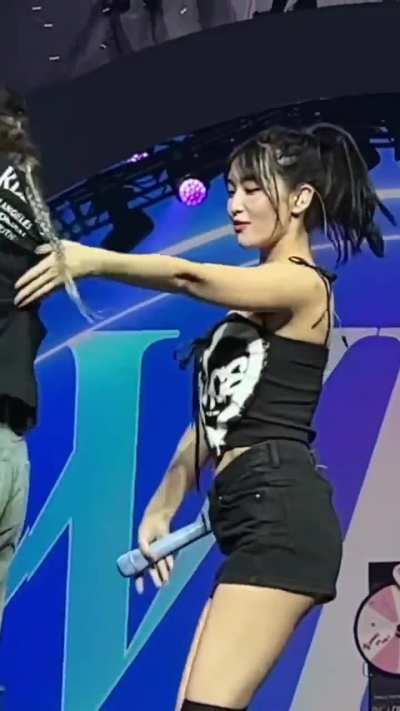 Yea~ momo!