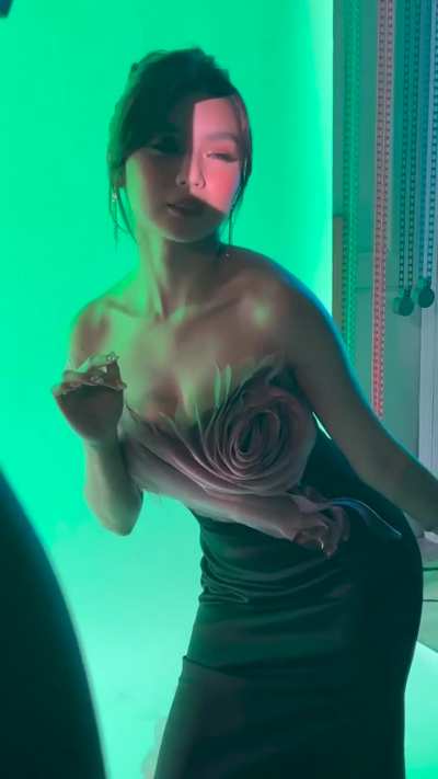 Francine Diaz 