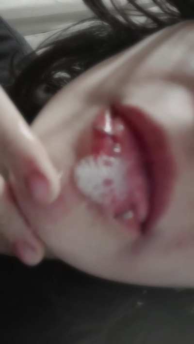 <3 I want kisses