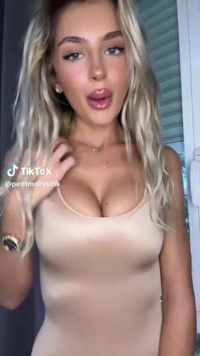 @peti<wbr>tmoll<wbr>yvolk