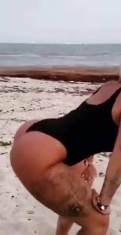 👅