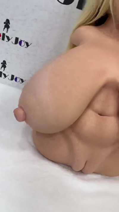 Huge tits GIF by jigglybaby888