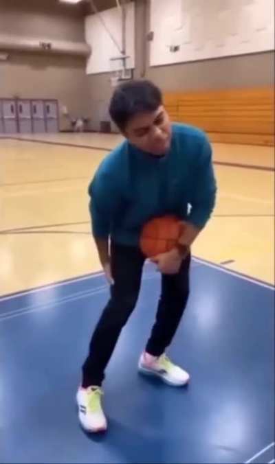 He do be tearin it up tho