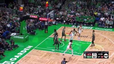 [Highlight] De'Andre Hunter banks a 3-pointer over Jaylen Brown.