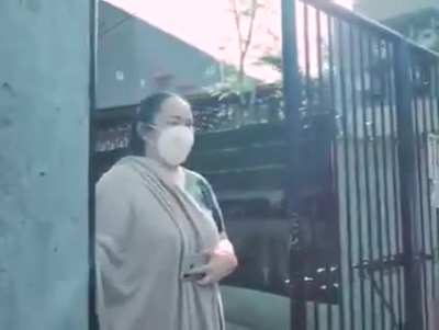 Face mask police