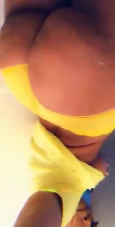 😳