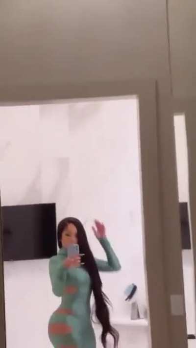 SHE IS AMAZING FUCK