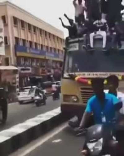 Bus