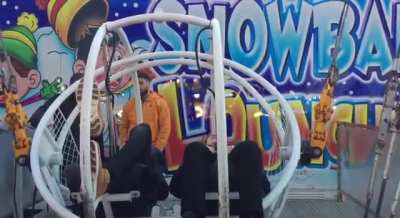 Slingshot ride