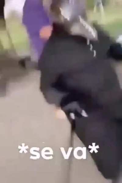 *Se va*