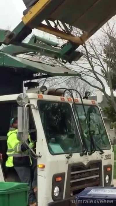 Garage truck passed by this morning playing that days before rodeo and this shit happened. Glad he’s okay, but y’all see that stage dive! 🔥