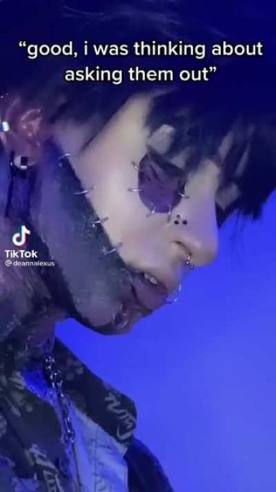 Omg he’s so edgy… 😳