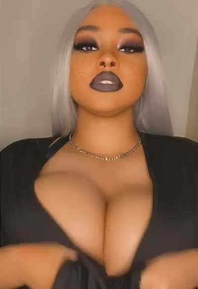 Big Titty Goth Blasian GF, anyone? OC