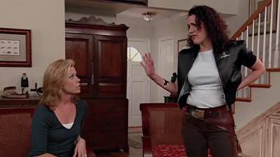 Susie ain't too happy after Larry gets them kicked out of their country club