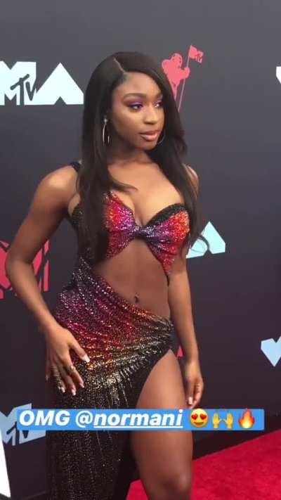 VMAs Red Carpet