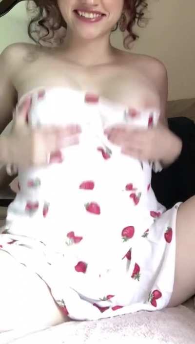 this real girl and her tits are back and we are all feeling sweet 🍓