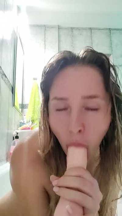 I would definitely win the blowjob award ;O