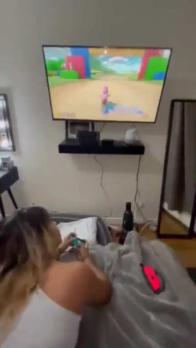 Pov: Fucking my Gaming Sister while she play with her bfs