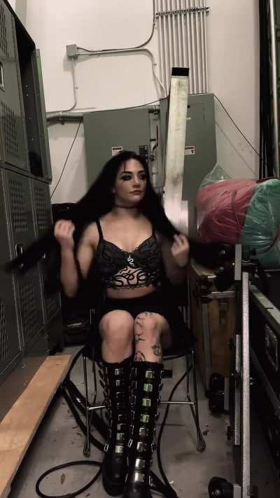 TikTok (5/21/25)
