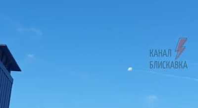 Footage of Ukrainian air defense destroying Russian cruise missiles earlier today