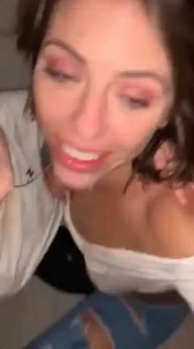 So fucking hot. <3