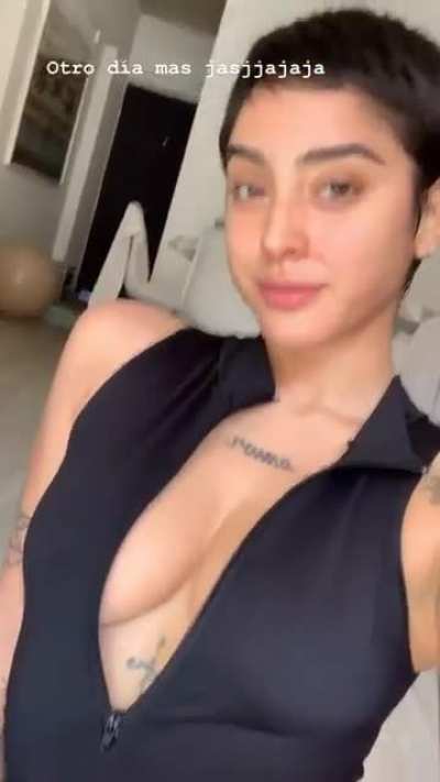 Belén la Chilena (belenegri)