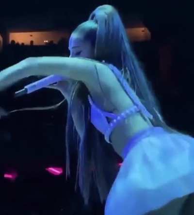 Shaking that butt for the crowd