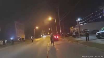 Man armed with rifle tells rioters to get away from local businesses - Kenosha, Wisconsin 24th August