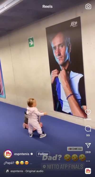 Daniil Medvedev’s daughter runs into him in Turin
