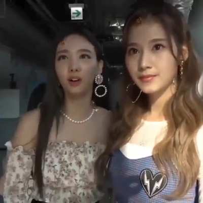 Momo giving Nayeon & Sana a scare