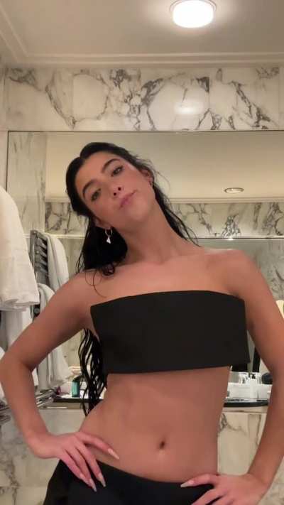 Tummy😍