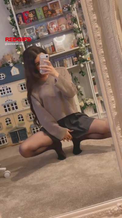 permanently limp... at this point it’s purely decorative😵‍💫