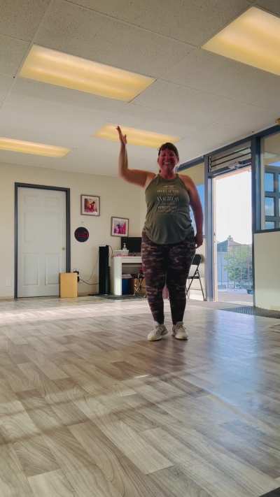 5 months into my dance journey after feet/knee issues and feeling proud! 💃🏼
