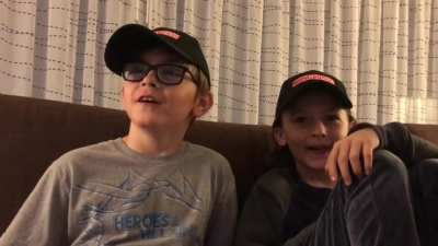 When they realized they were not in the trailer. Cute reaction.