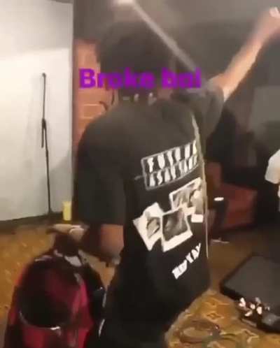 I love when Carti dances like a retard