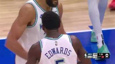 [Highlight] Anthony Edwards takes flight and throws down a 2-Handed dunk late in the 4th