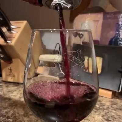 Wine despenser