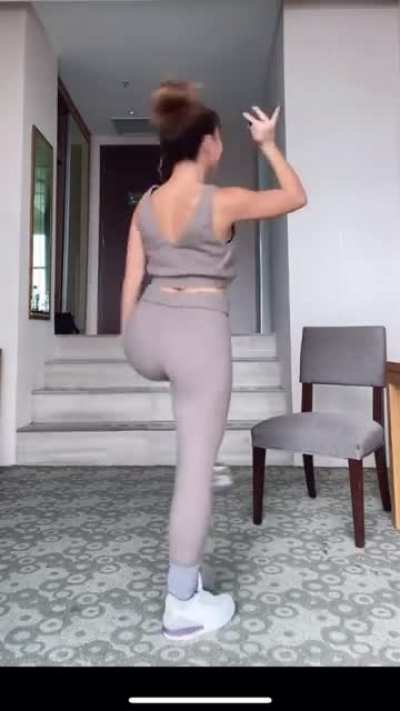Yassi Pressman