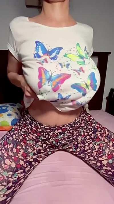 You can cum on my boobs… (drop)