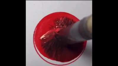 The way they don’t paint outside the circle