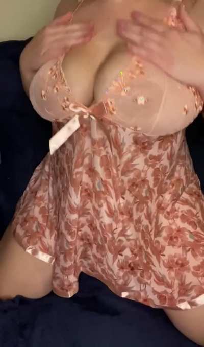 about to make myself cum before bed 😋