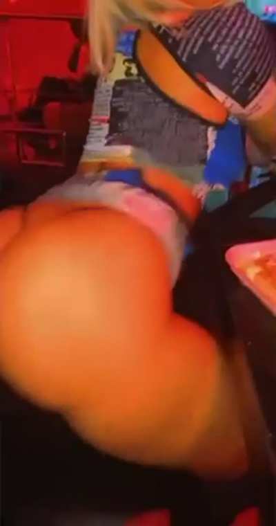 Thiccc 😍😍😍