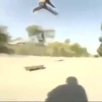 ayo 😳