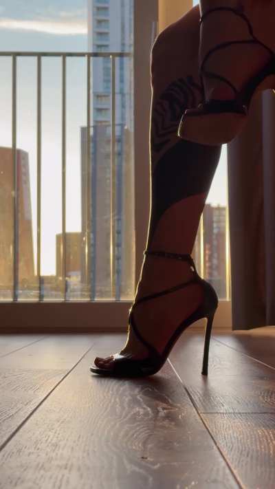 I know you’re staring