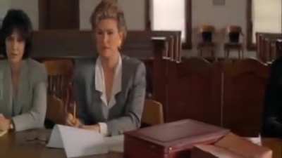Mrs Doubtfire as a Thriller