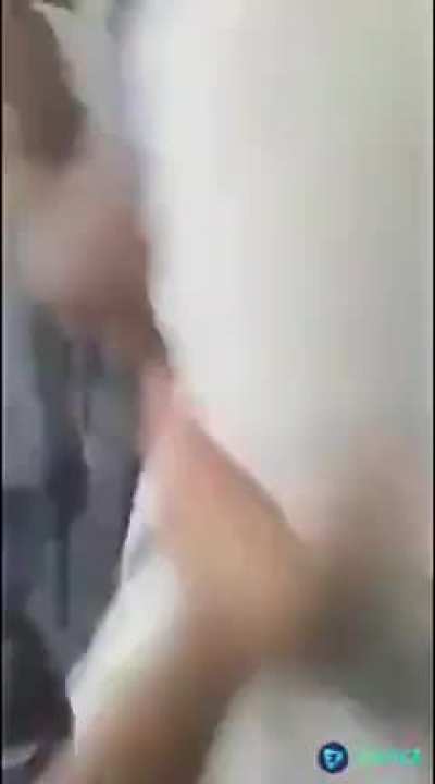 Briga em pequena escala.