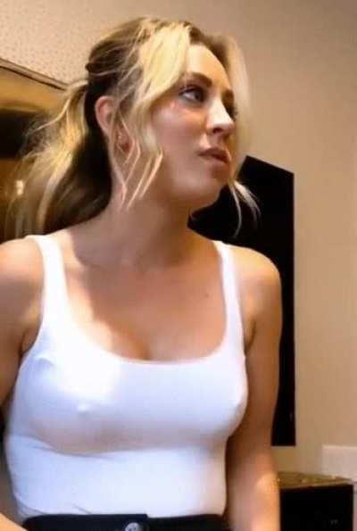 Kaley Cuoco 